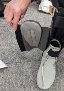 detail chausson dans prothèse avec cale appui tibial